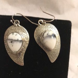 Silver Howlite Stone great markings